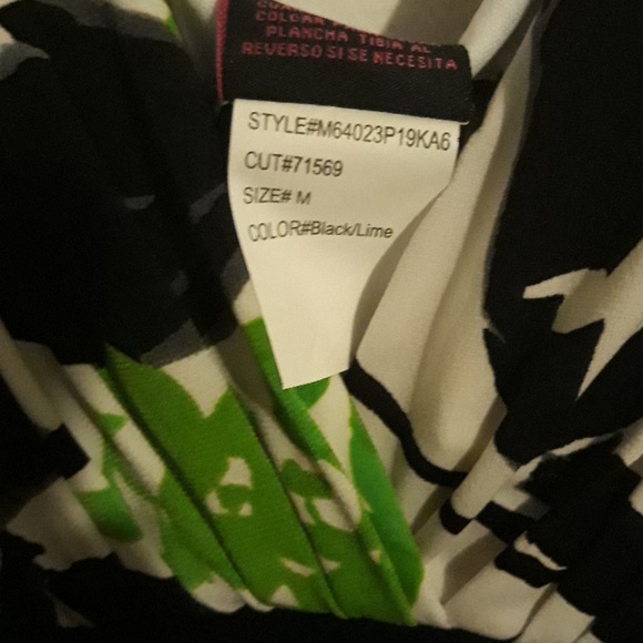 Dress - Picture 3 of 4